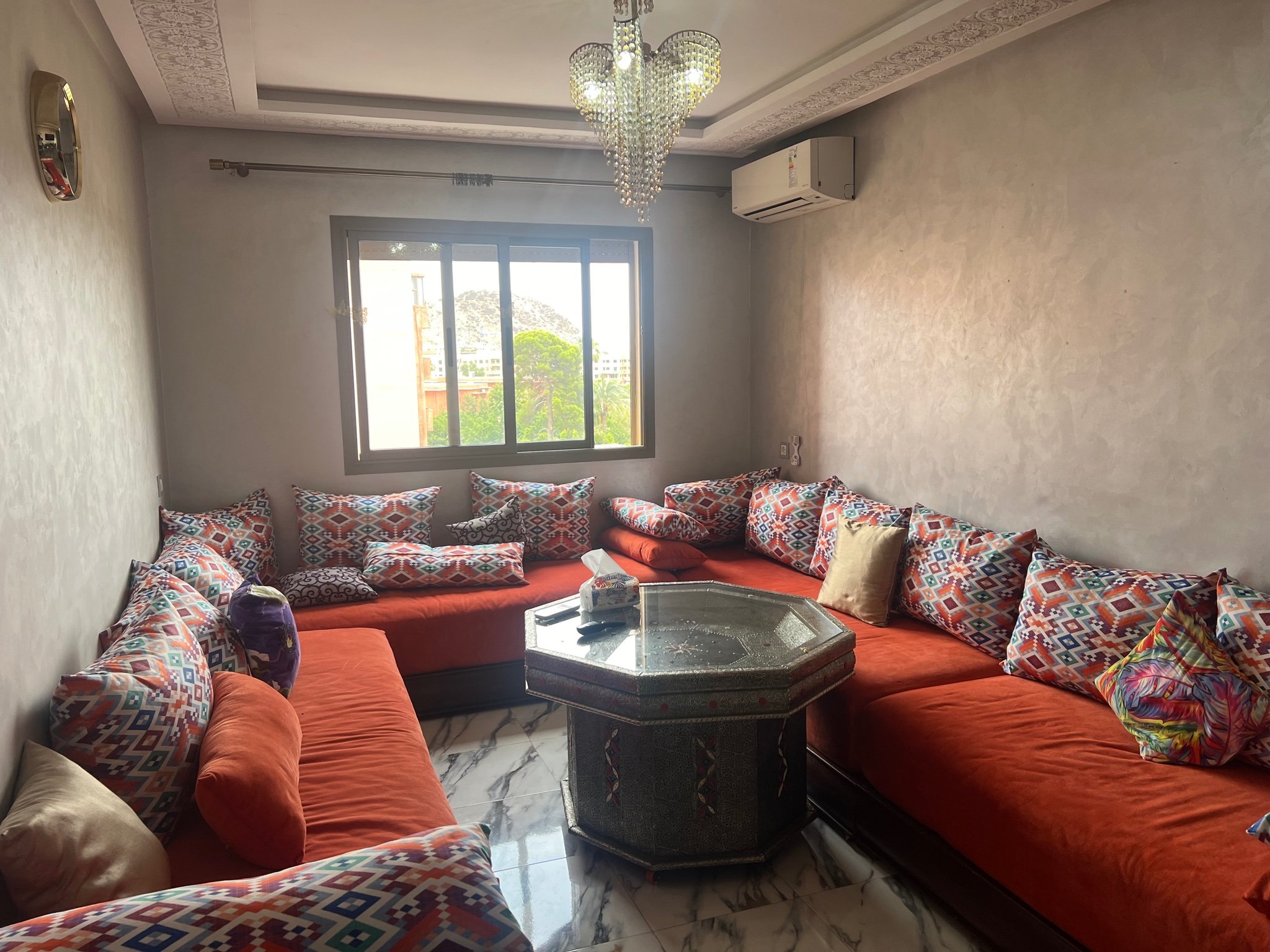 À louer : joli petit appartement bien meublé, quartier Victor Hugo, Marrakech , Gueliz.  — miniature 12