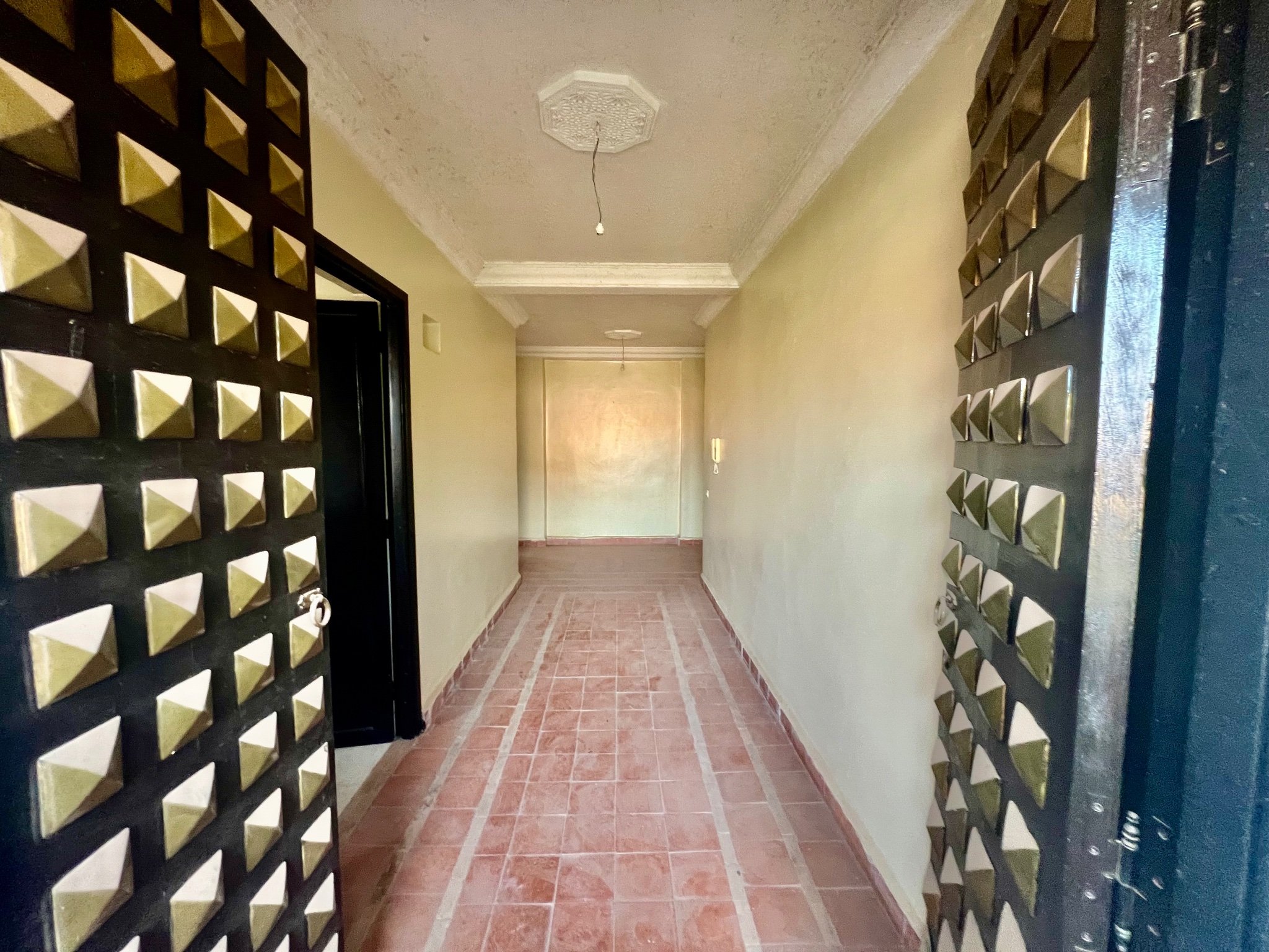 Location longue durée : Grande maison avec piscine , quartier riad salam , route de Casablanca, Marrakech  — miniature 16