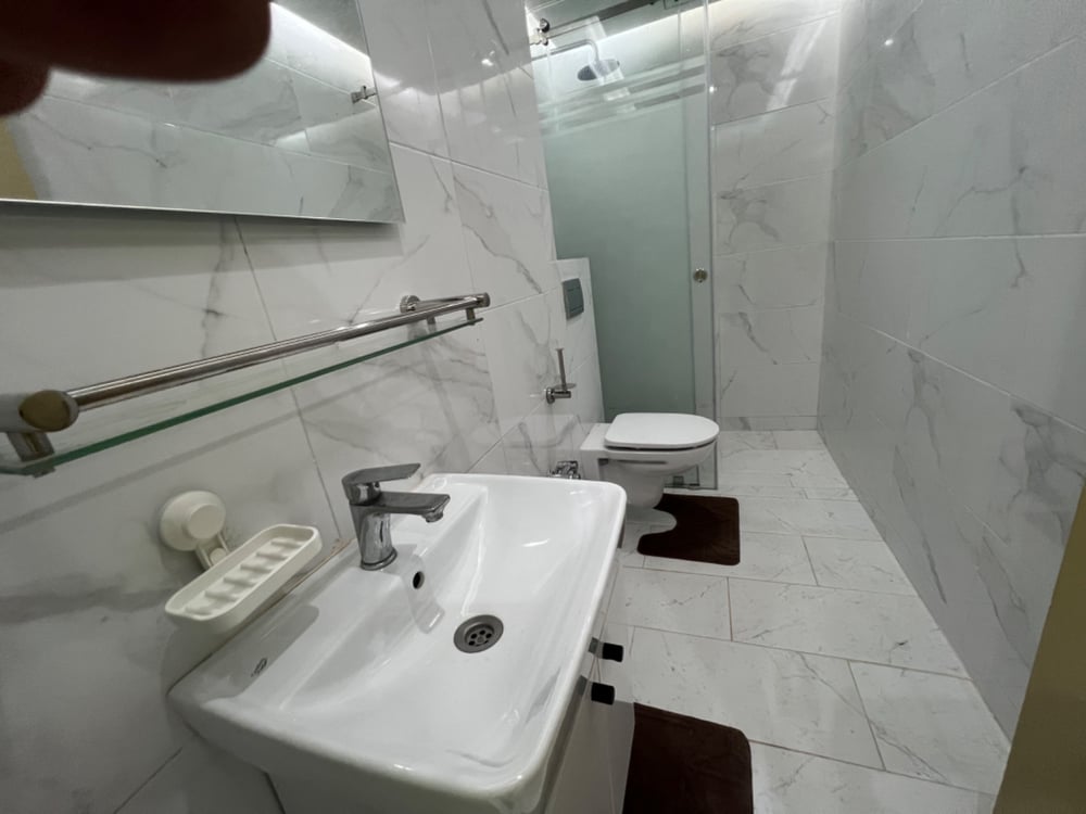 Location longue durée : appartement meublé 3 ch., 90 m², Victor Hugo, Guéliz, Marrakech — photo 7