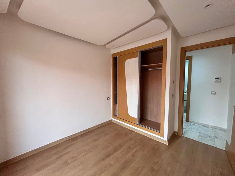 Location longue durée : bel appartement vide , 90 m , boulevard mohamed 6 Agdal , Marrakech  — photo 9