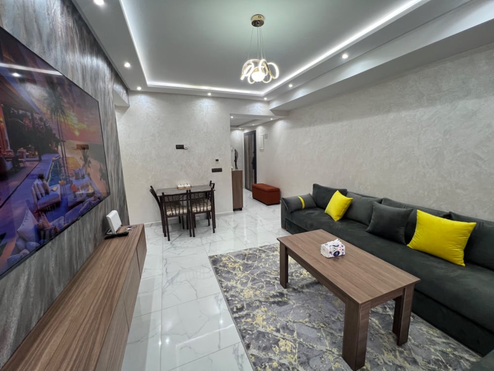 Location longue durée : appartement meublé 3 ch., 90 m², Victor Hugo, Guéliz, Marrakech — photo 2