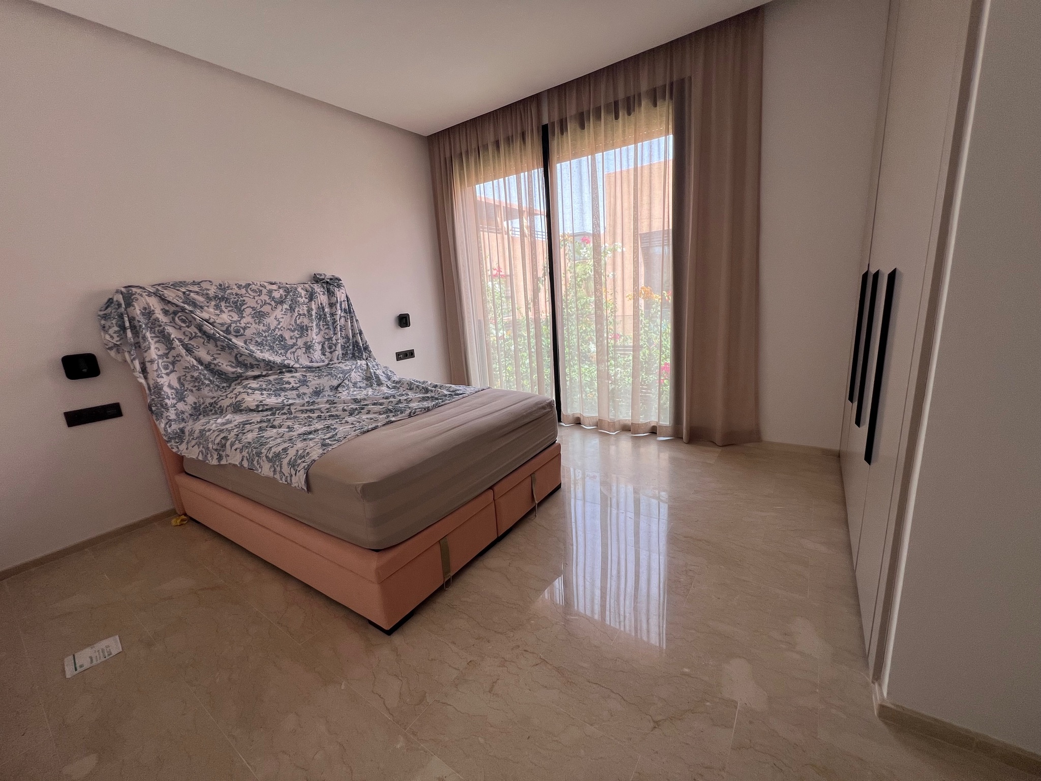 Vente : villa moderne , résidence sécurisée, route de tahanaoute , Marrakech  — miniature 13