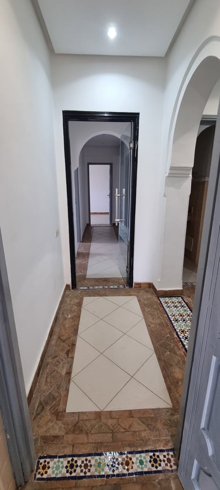 Location longue durée : Grand appartement ( vide ) , 5eme étage, quartier hivernage , Marrakech  — photo 16