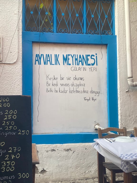 Ayvalık Meyhanesi