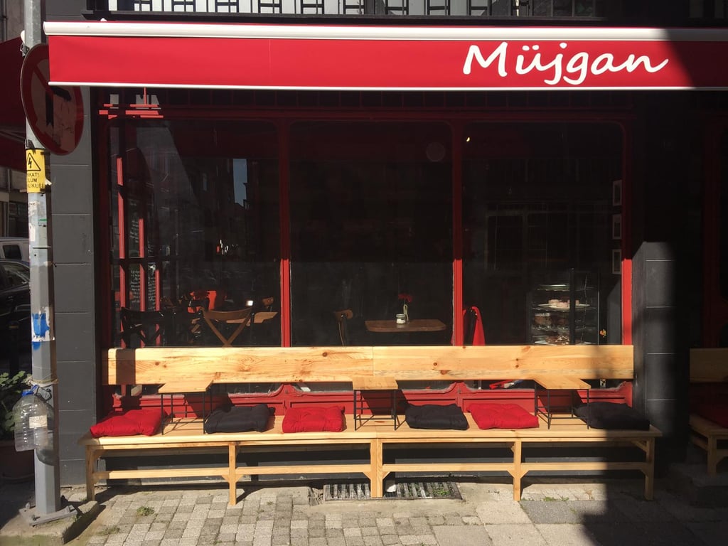 Müjgan Yeldeğirmeni