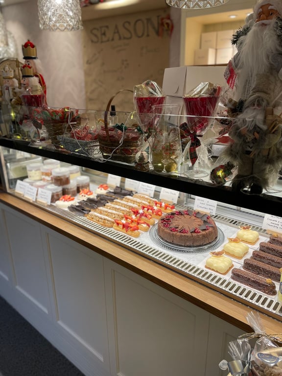 SEASON Artisan Bakery