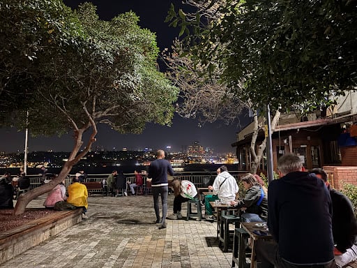 Kuzguncuk Çınaraltı Cafe