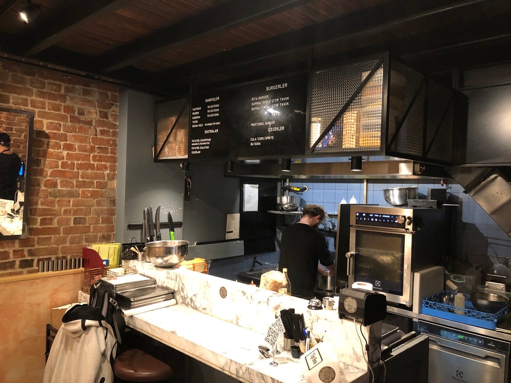 Rita Deli