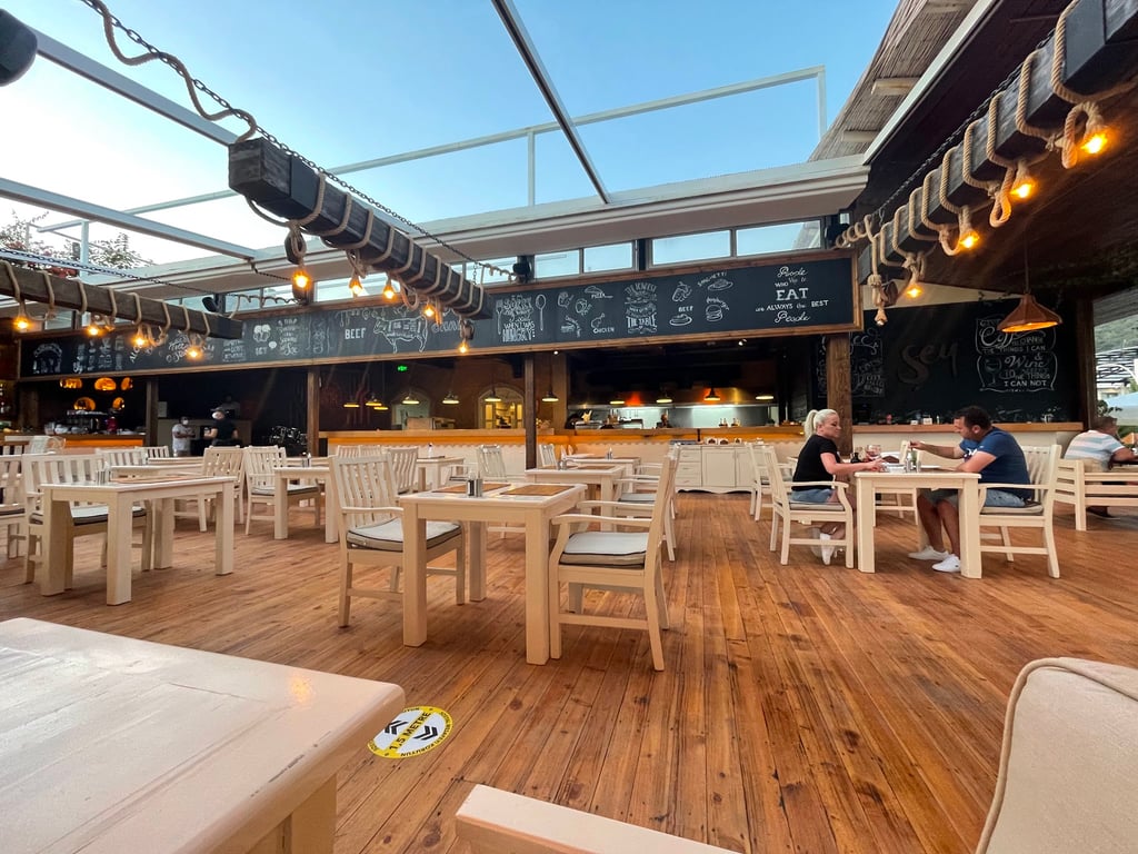 Şey Beach Lounge