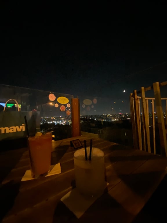 Balkon Restaurant & Bar