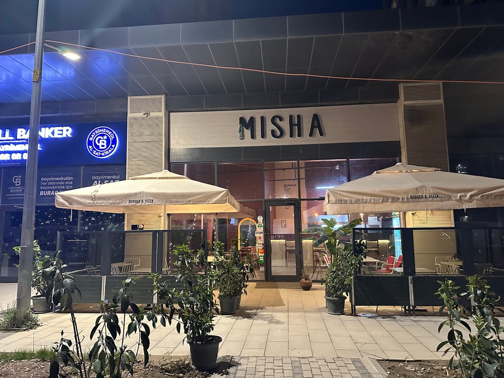 Misha Burger & Pizza