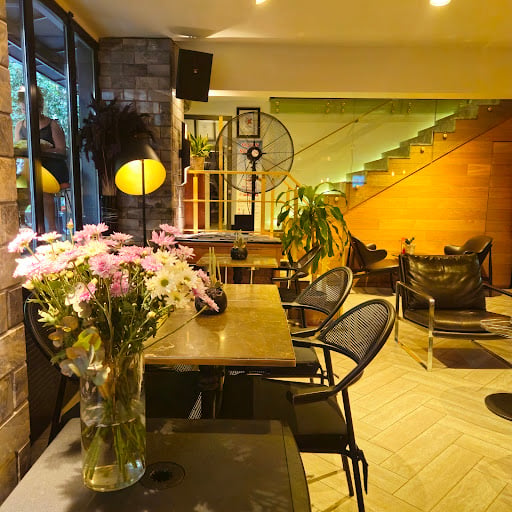 Cafe Zone - Restaurant & Bar