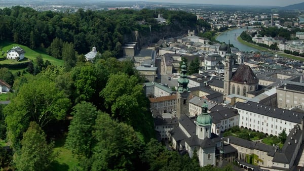 Salzburg Cruise Port: Shore Excursions & Expert Guide
