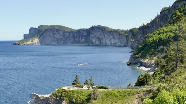 Gaspé Cruise Port: Percé Rock Shore Excursions & Expert Guide