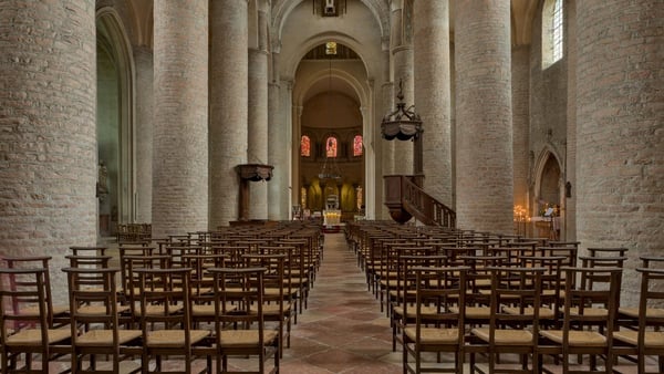 Tournus Cruise Port: Burgundy’s Romanesque & Expert Guide