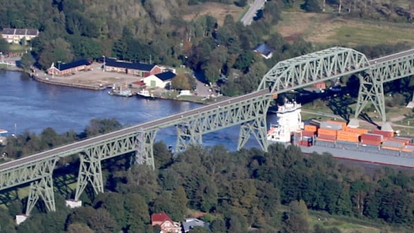 Kiel Canal Cruise Guide: Expert Tips for the World’s Busiest Waterway
