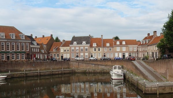 Heusden Cruise Port: River Shore Excursions & Expert Guide
