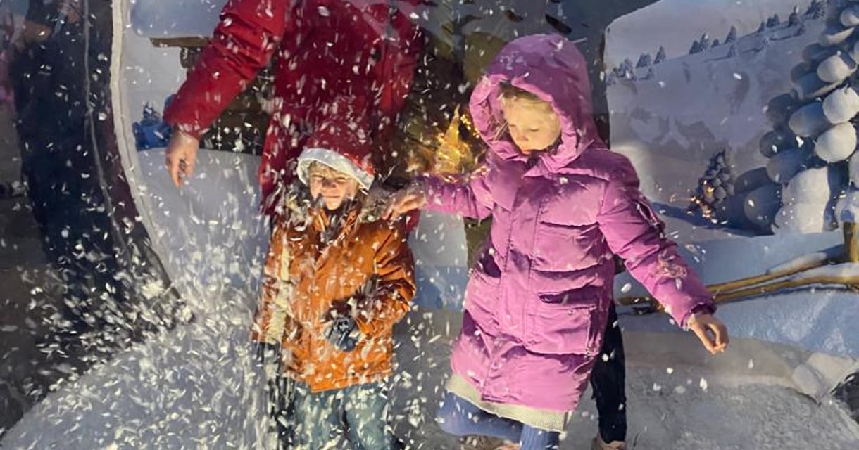 The Cathedral Quarter Snow Globe – 2nd & 16th December
