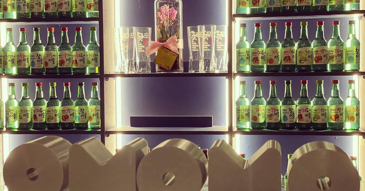 OMOMO Korean Street Food and Bubble Tea