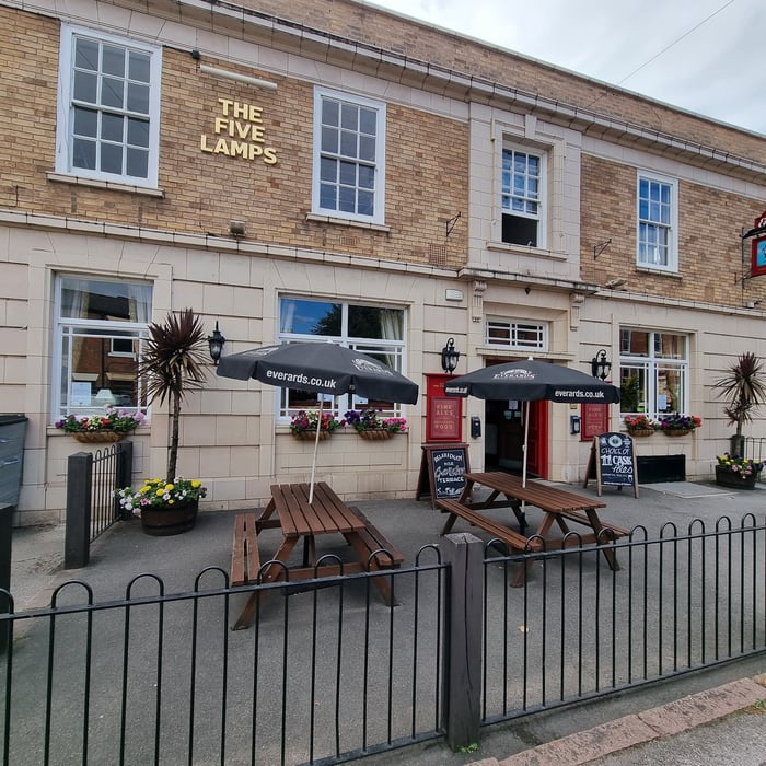 The Five Lamps – A Derby Classic with Character