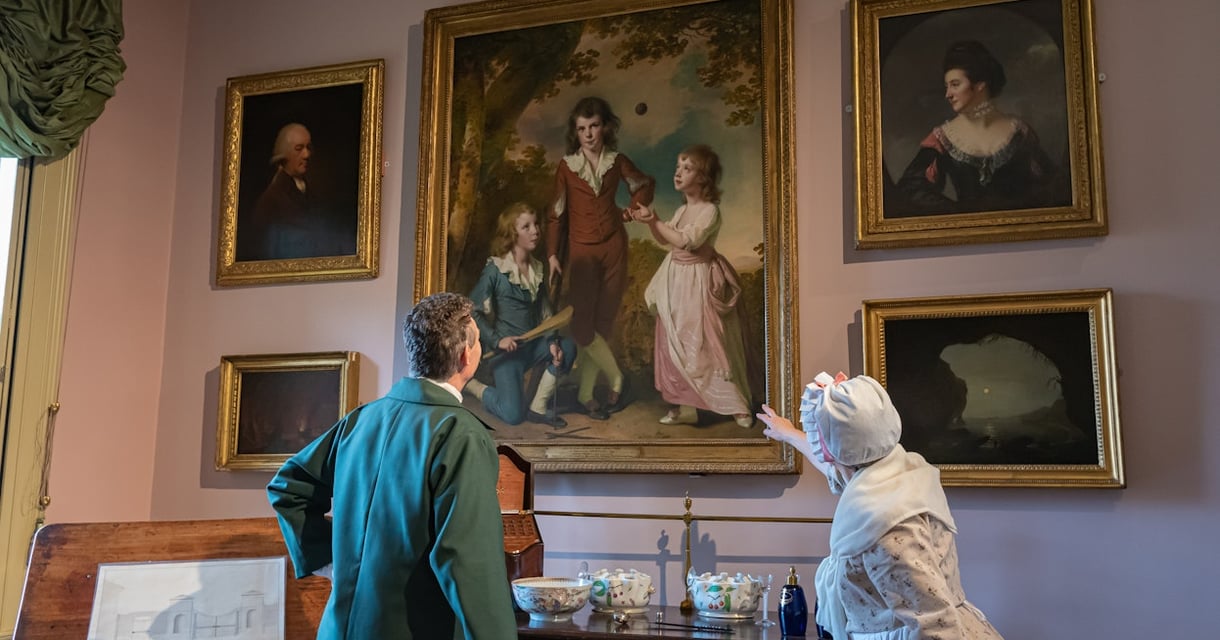 Step Back in Time: A Georgian Architecture Walk with Historian Danielle Burton