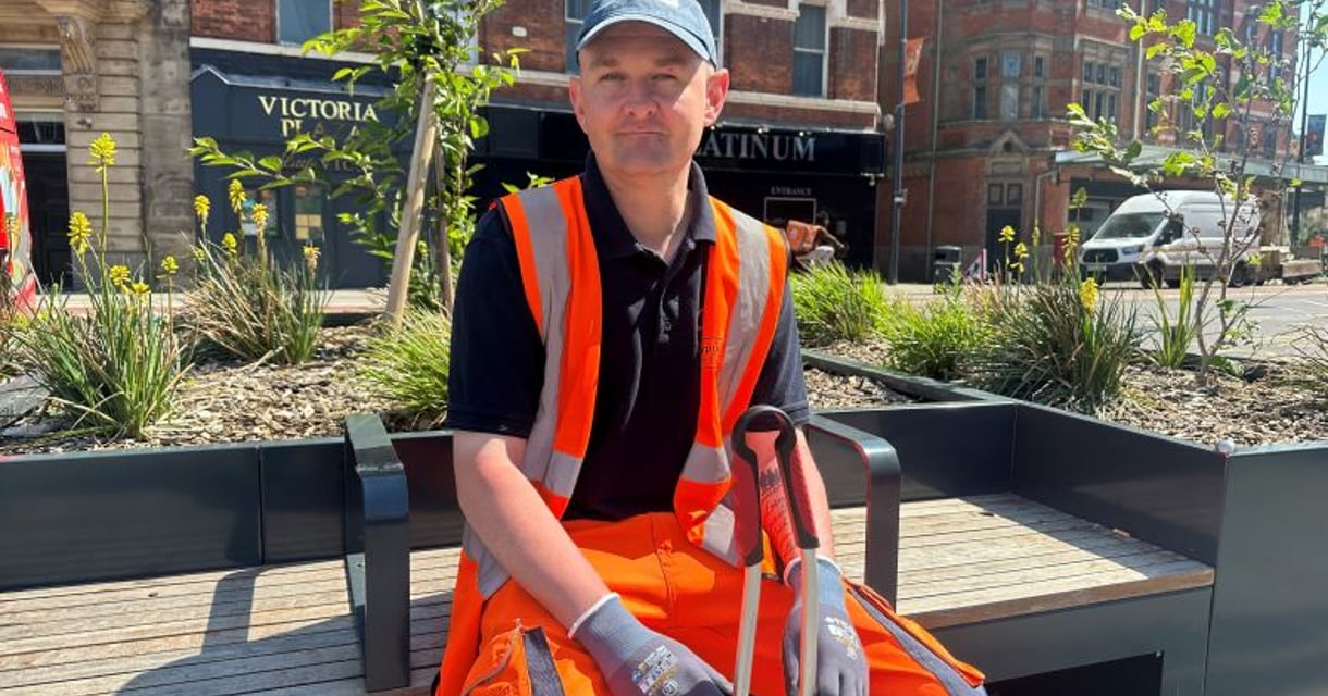 Derby street cleaner wins award and meets The King after years of keeping city centre tidy