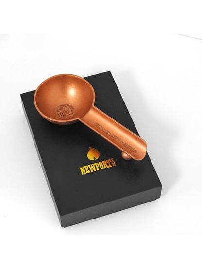 Newport-Zero-Cigar-Ashtray-Metal-Spoon-1