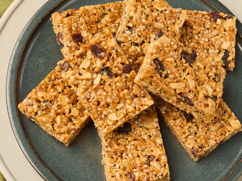Chewy Quinoa Bars: Salt Wind Catering
