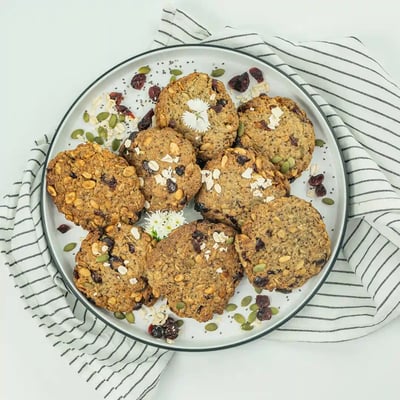 Chia & Cranberry Cookie