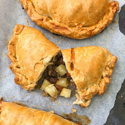 Cornish Steak Pasty Box (Box of 2)