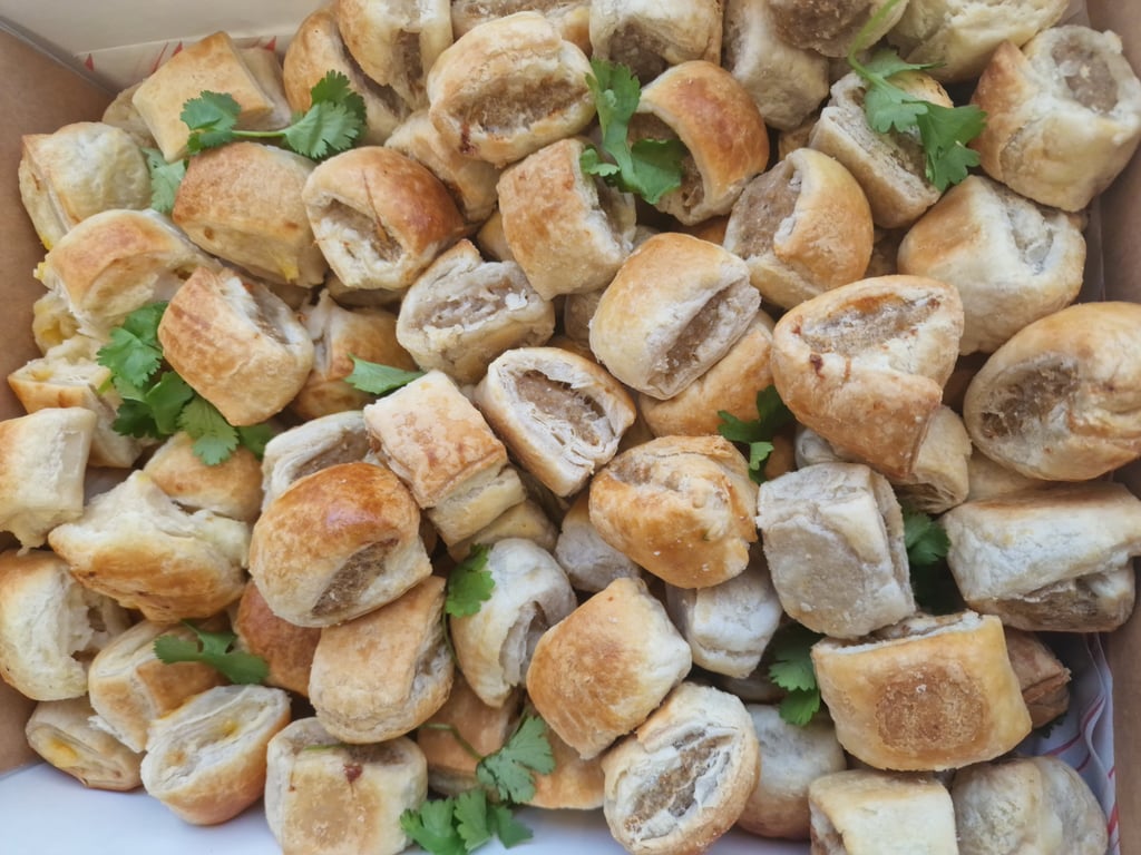 Sausage Roll Box — 8 Pack