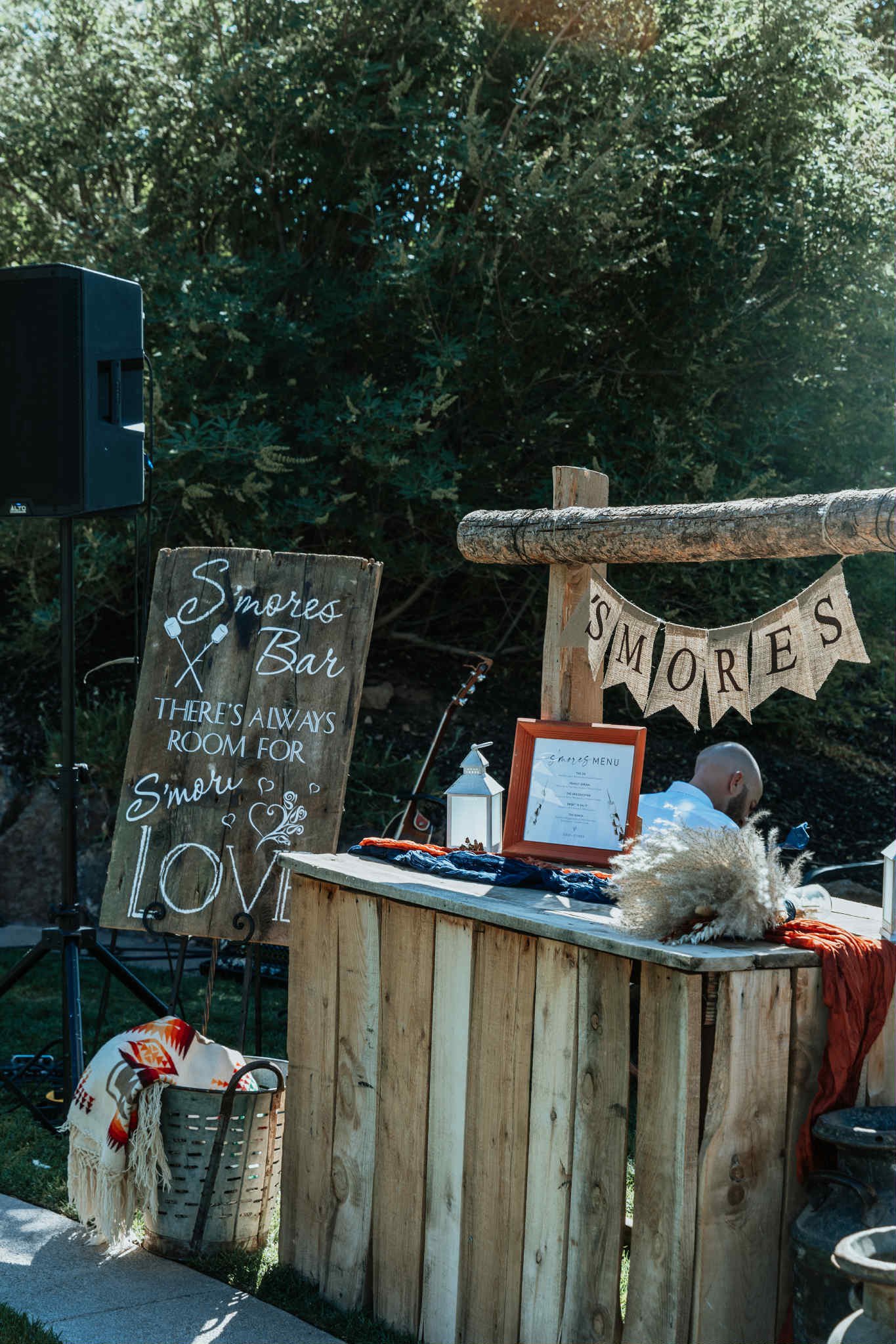 Fancy Fox Wedding & Event Decor photo 5