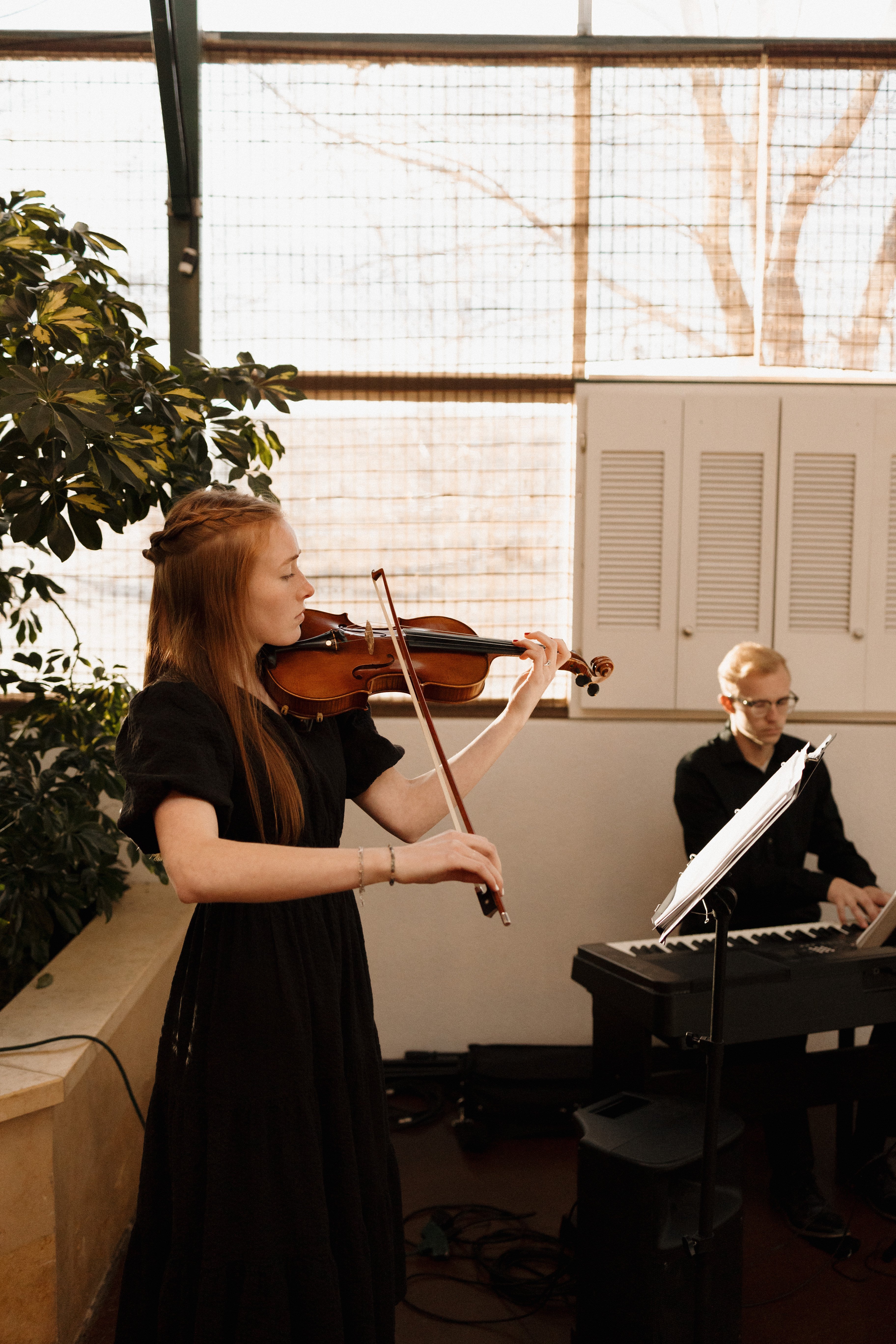 Clara Thomas Violin photo 2