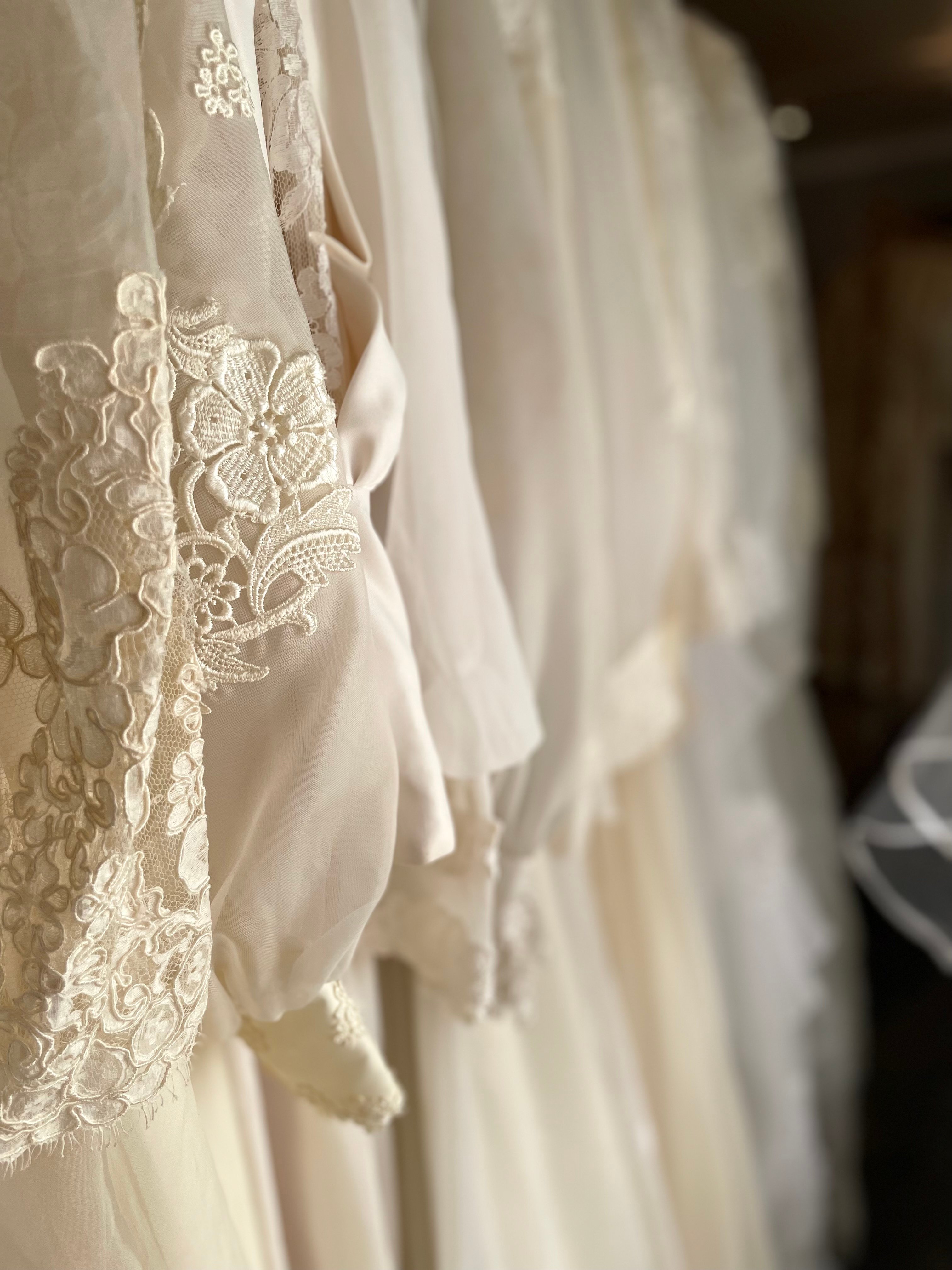 Cameo Vintage Bridal photo 4