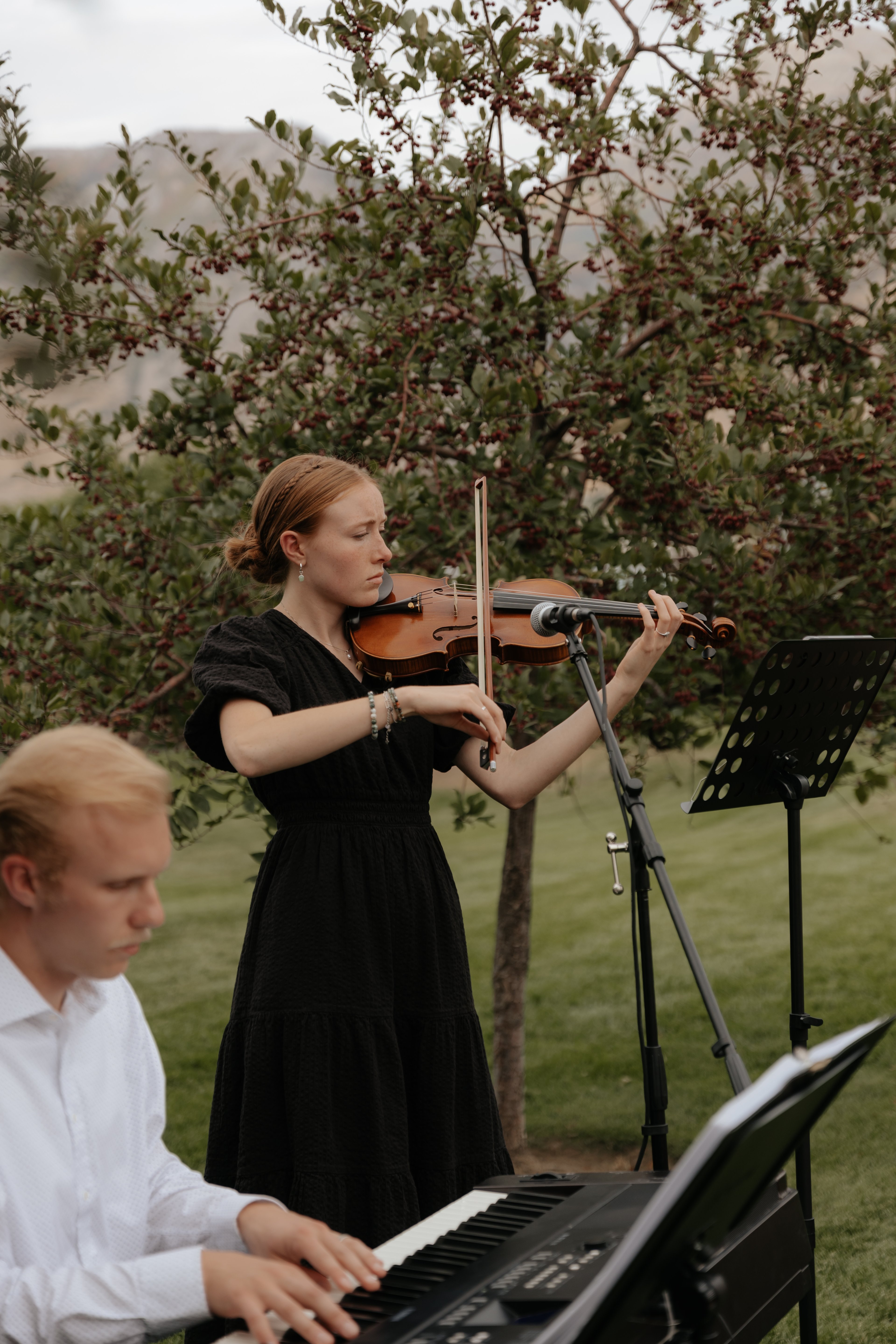 Clara Thomas Violin photo 1