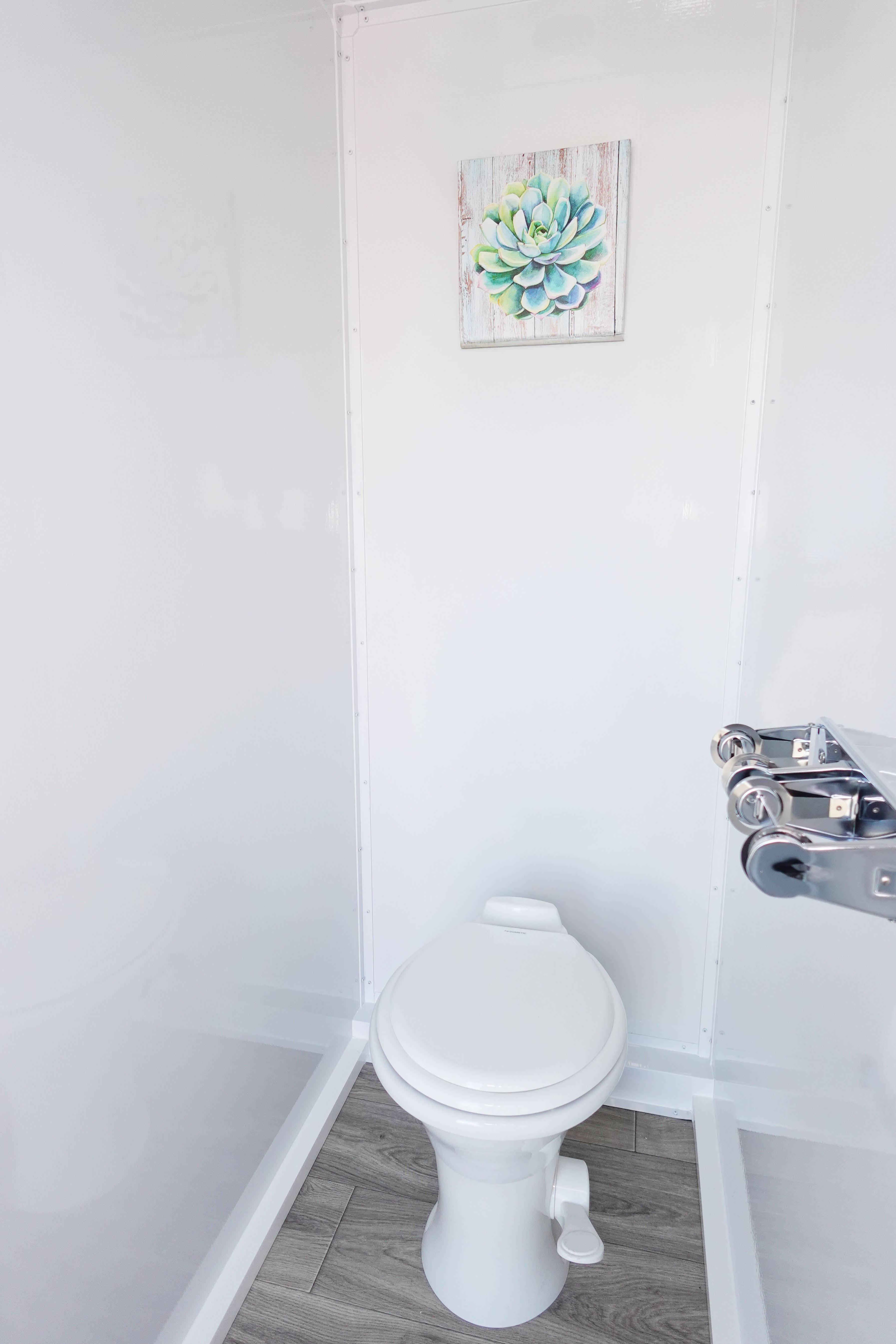 Beehive Bathrooms photo 3