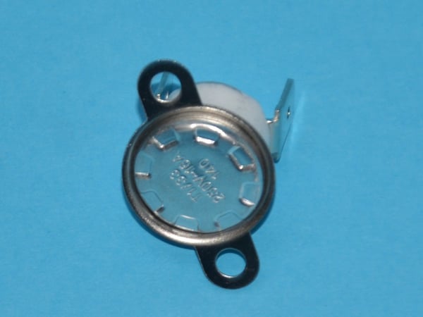 Cut-Out Thermostat