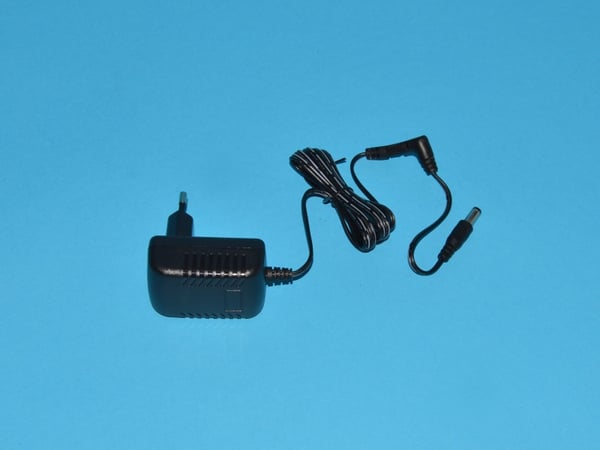 Charger 32V 450Ma