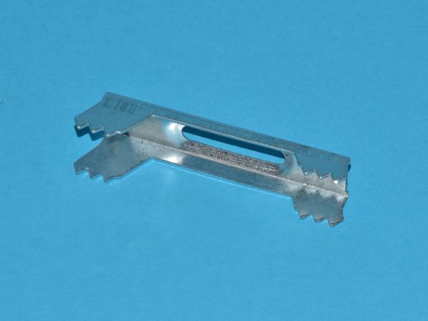 Connecting Clamp