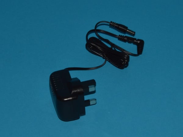 Charger Uk Plug Hvc5262Auk Dc 32Vdc 450Ma