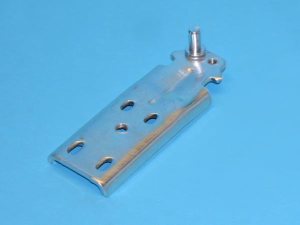 Right Hinge