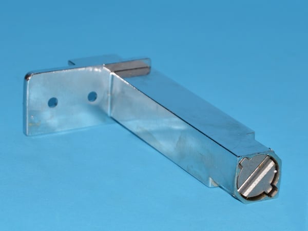 Central Hinge