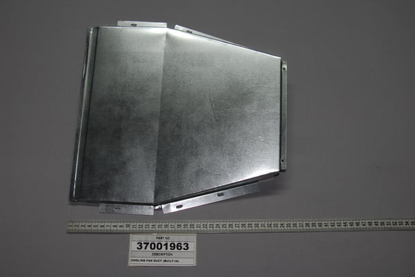 Cooling Fan Duct (Built-In)