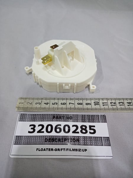 Floater-GR/Ft/Filmsiz/Up