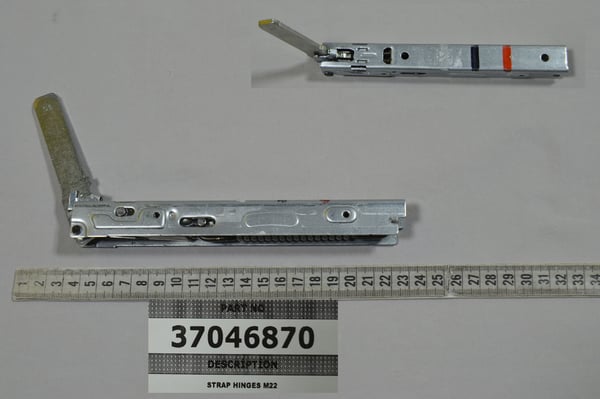 Strap Hinges M22