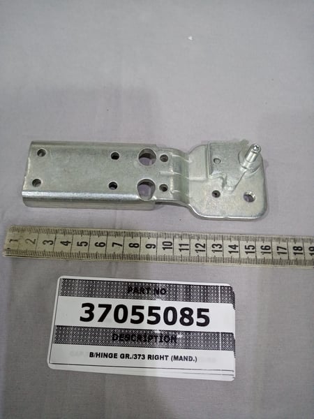 B/Hinge GR./373 Right (Mand.)