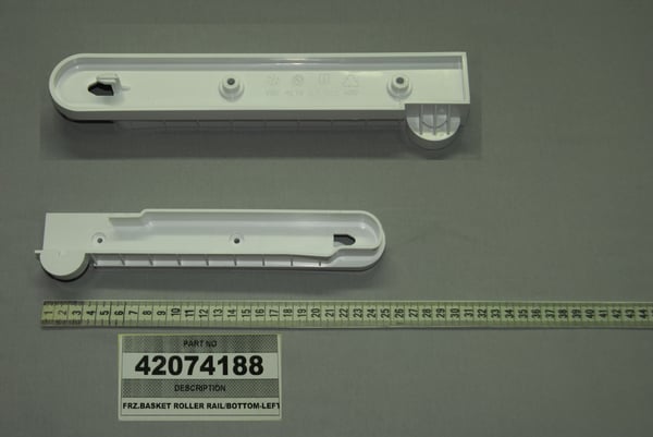 Frz.Basket Roller Rail/Bottom-Left (910)