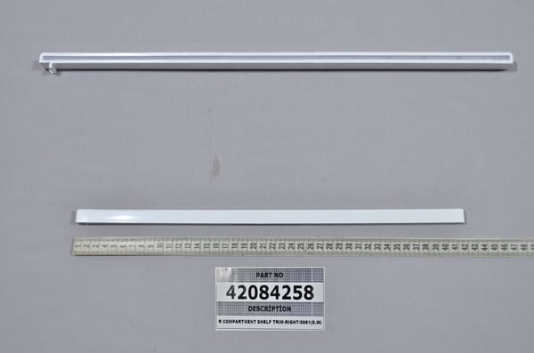 R Compartment Shelf Trim-Right/5661 (S.W)