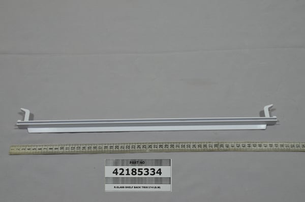 R.Glass Shelf Back Trim/3741 (S.W)