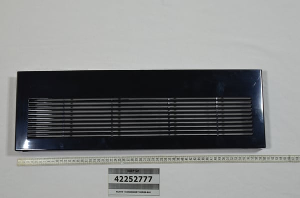 Plinth 1 Cond./T Series-Blk